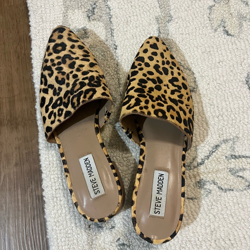 Steve Madden Tan Leopard Print Mules